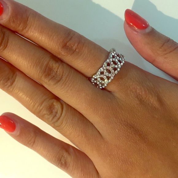 Silver ring - Picture 1 of 2